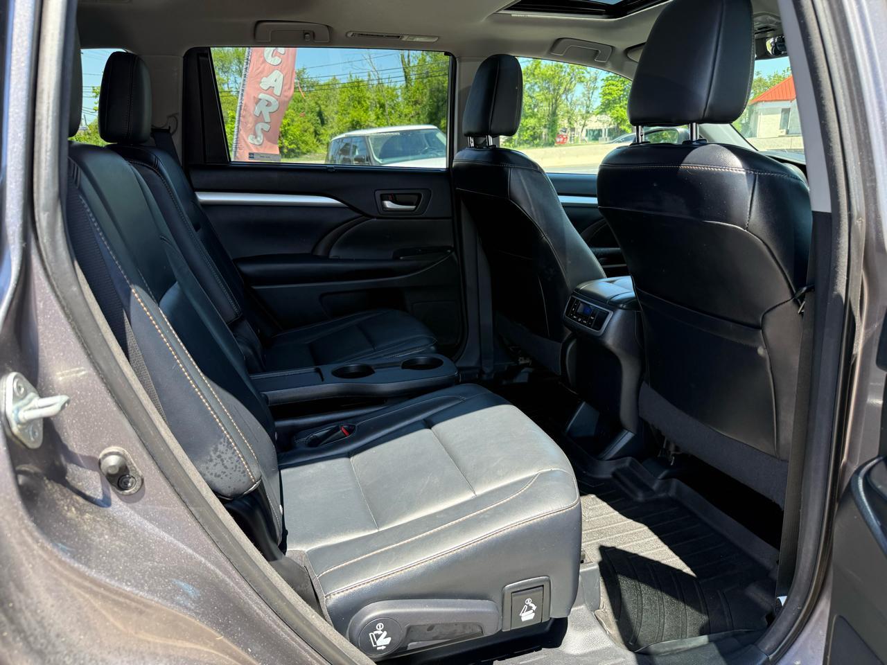 Toyota Highlander XLE AWD V6 2015