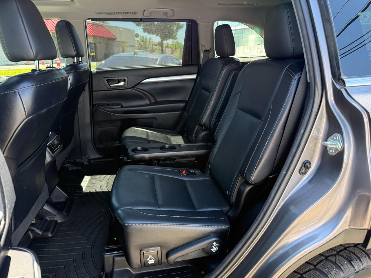 Toyota Highlander XLE AWD V6 2015