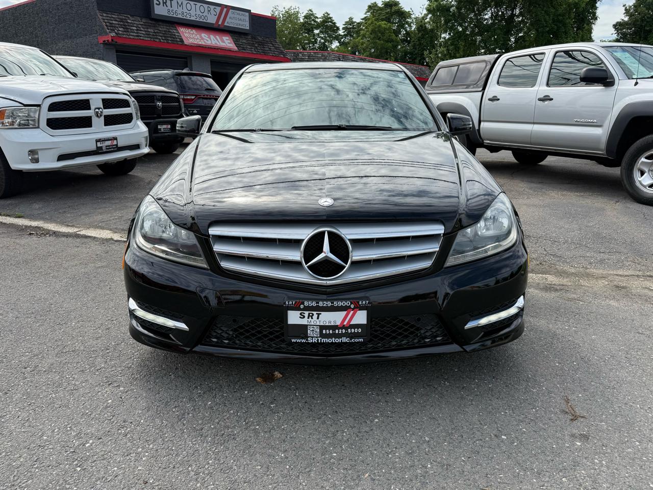 Mercedes-Benz C-Class C300 4MATIC Luxury Sedan 2012