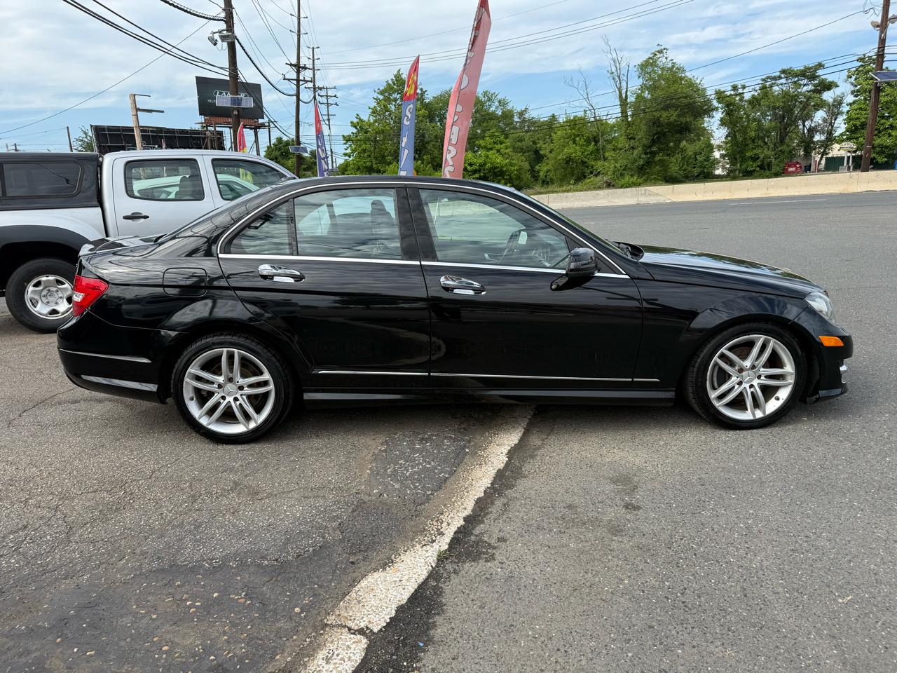 Mercedes-Benz C-Class C300 4MATIC Luxury Sedan 2012