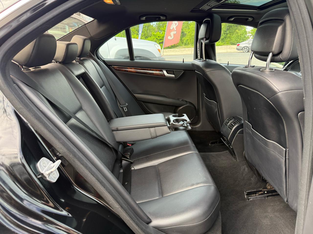 Mercedes-Benz C-Class C300 4MATIC Luxury Sedan 2012