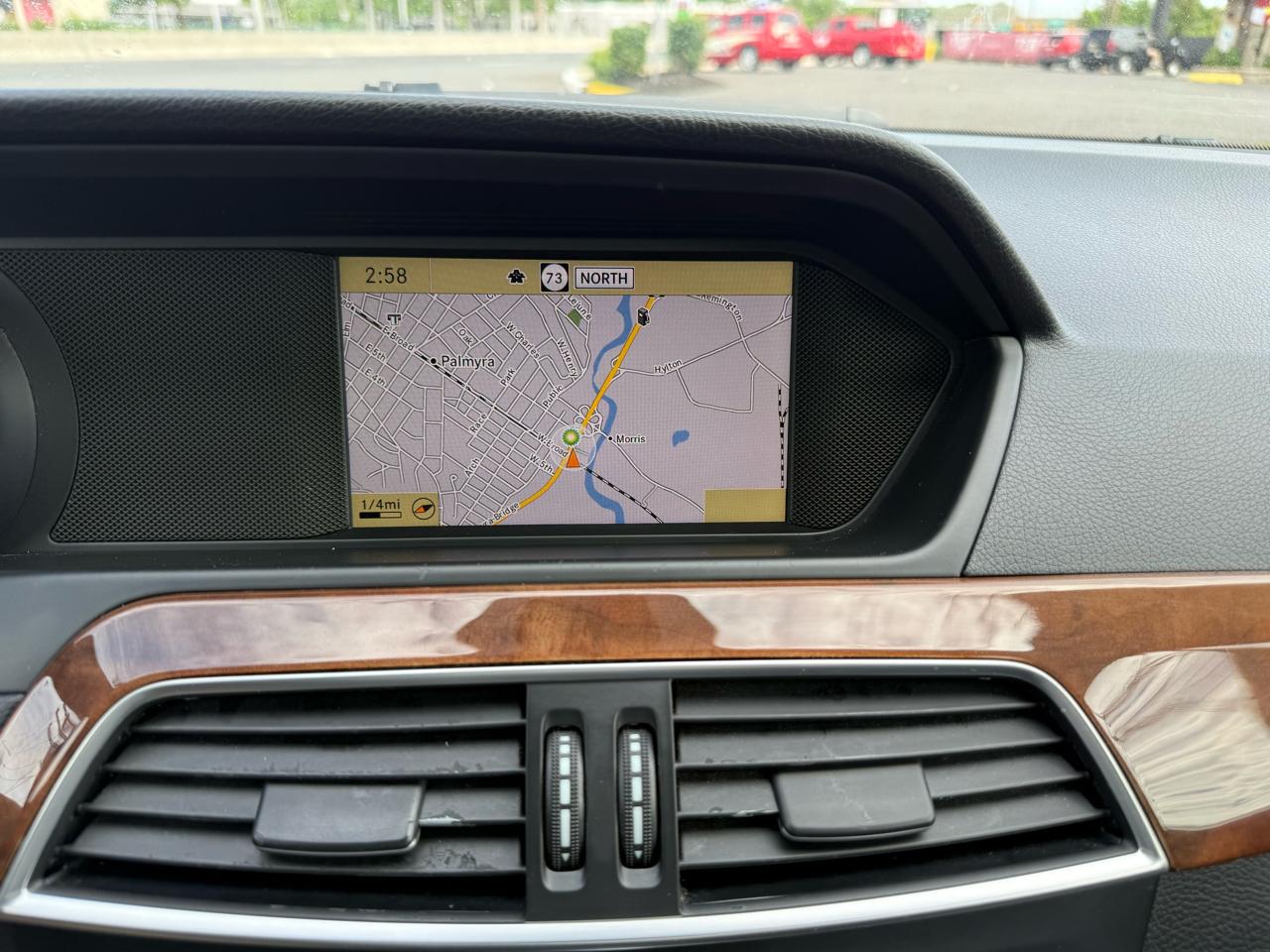 Mercedes-Benz C-Class C300 4MATIC Luxury Sedan 2012