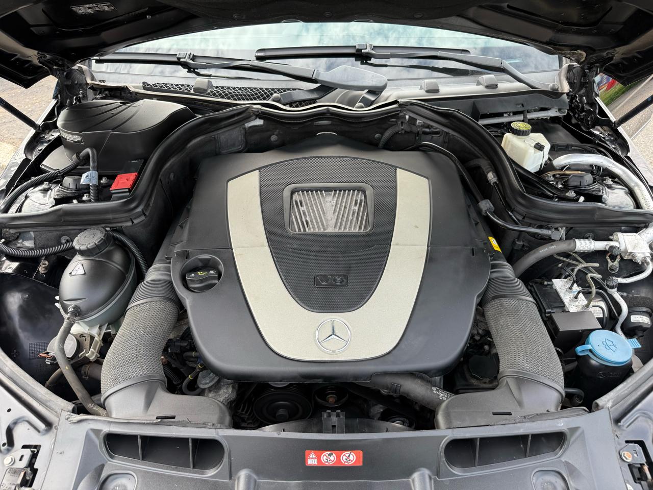 Mercedes-Benz C-Class C300 4MATIC Luxury Sedan 2012