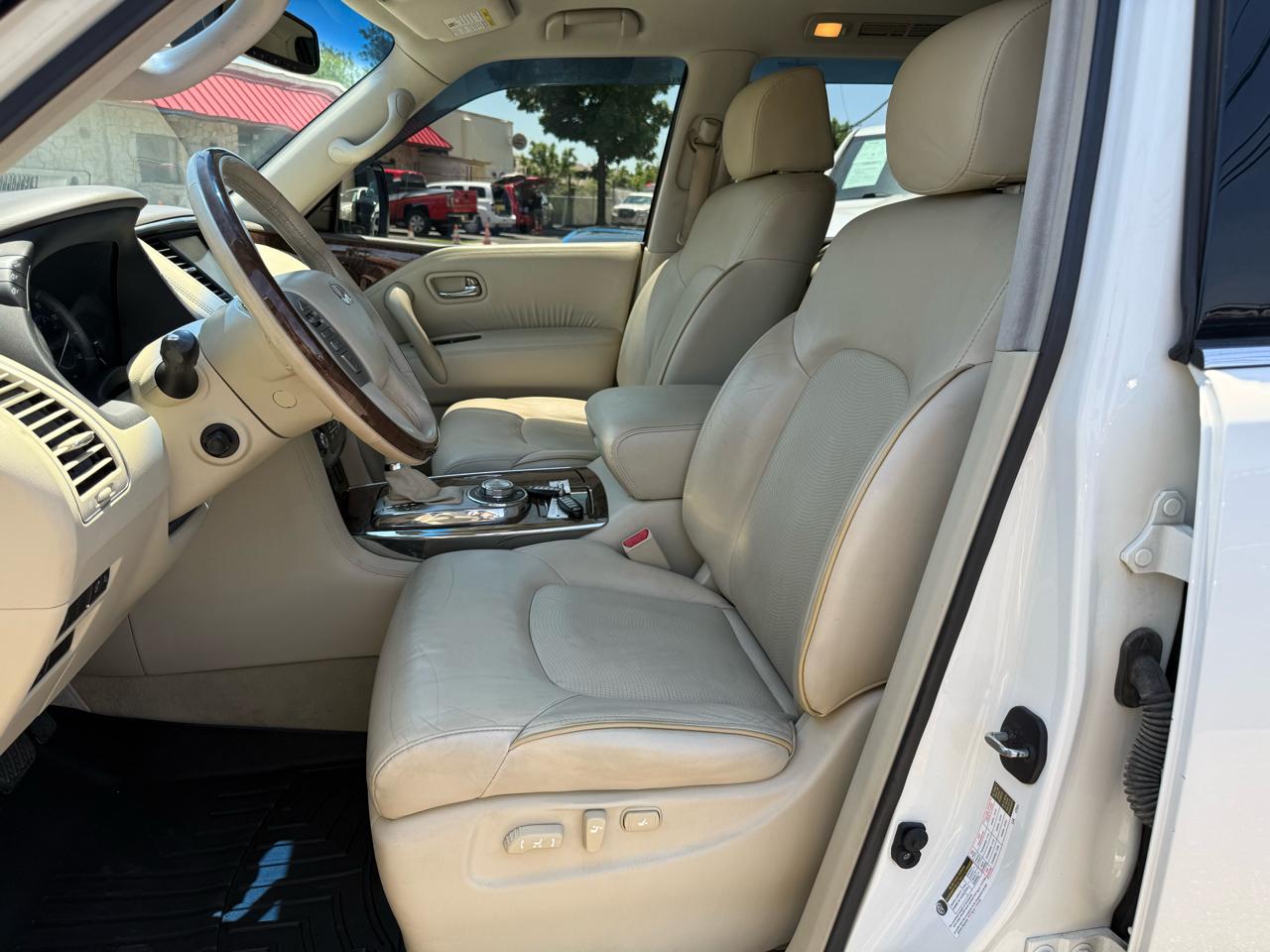 Infiniti QX80 4WD 2015