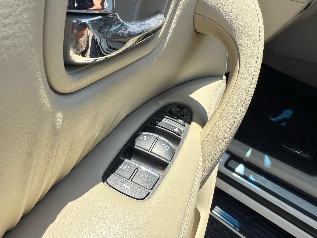 Infiniti QX80 4WD 2015