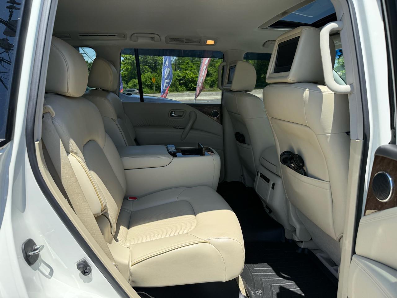 Infiniti QX80 4WD 2015