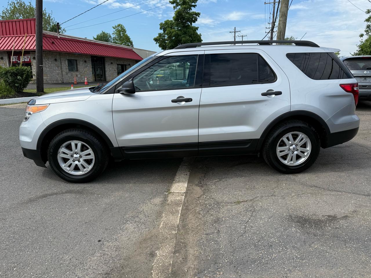 Ford Explorer Base 4WD 2013