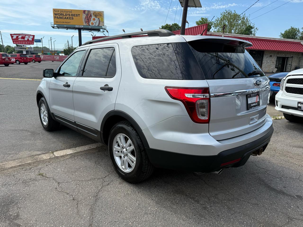 Ford Explorer Base 4WD 2013