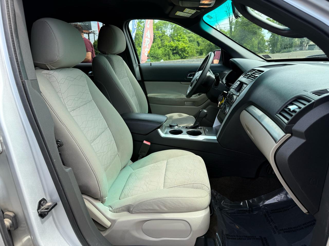 Ford Explorer Base 4WD 2013