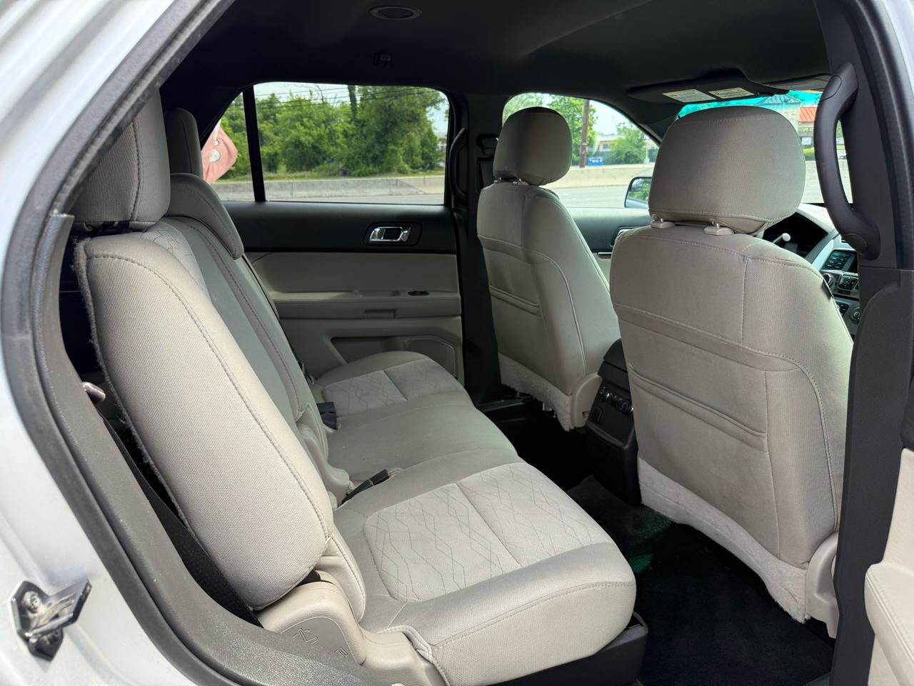 Ford Explorer Base 4WD 2013