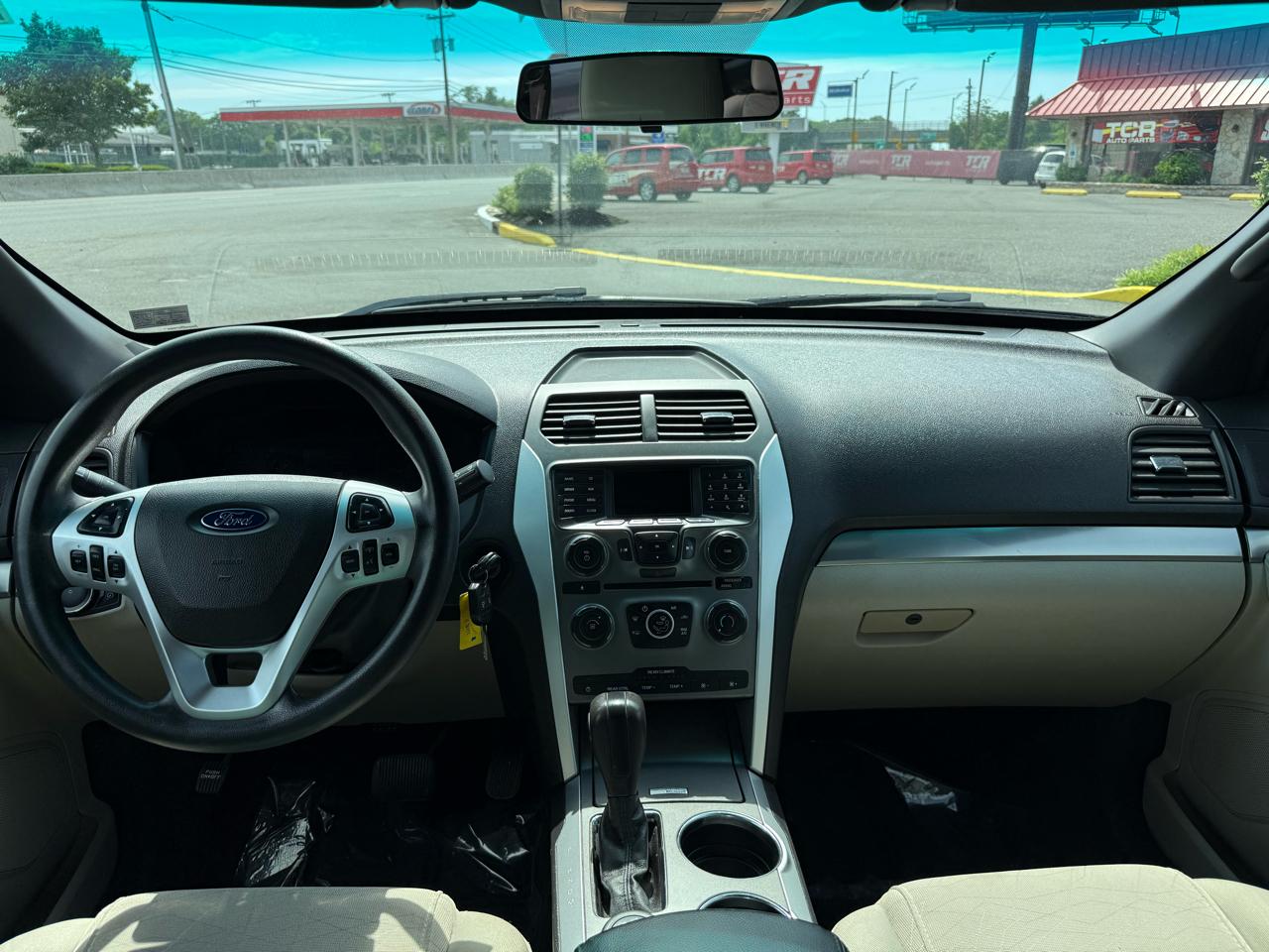 Ford Explorer Base 4WD 2013