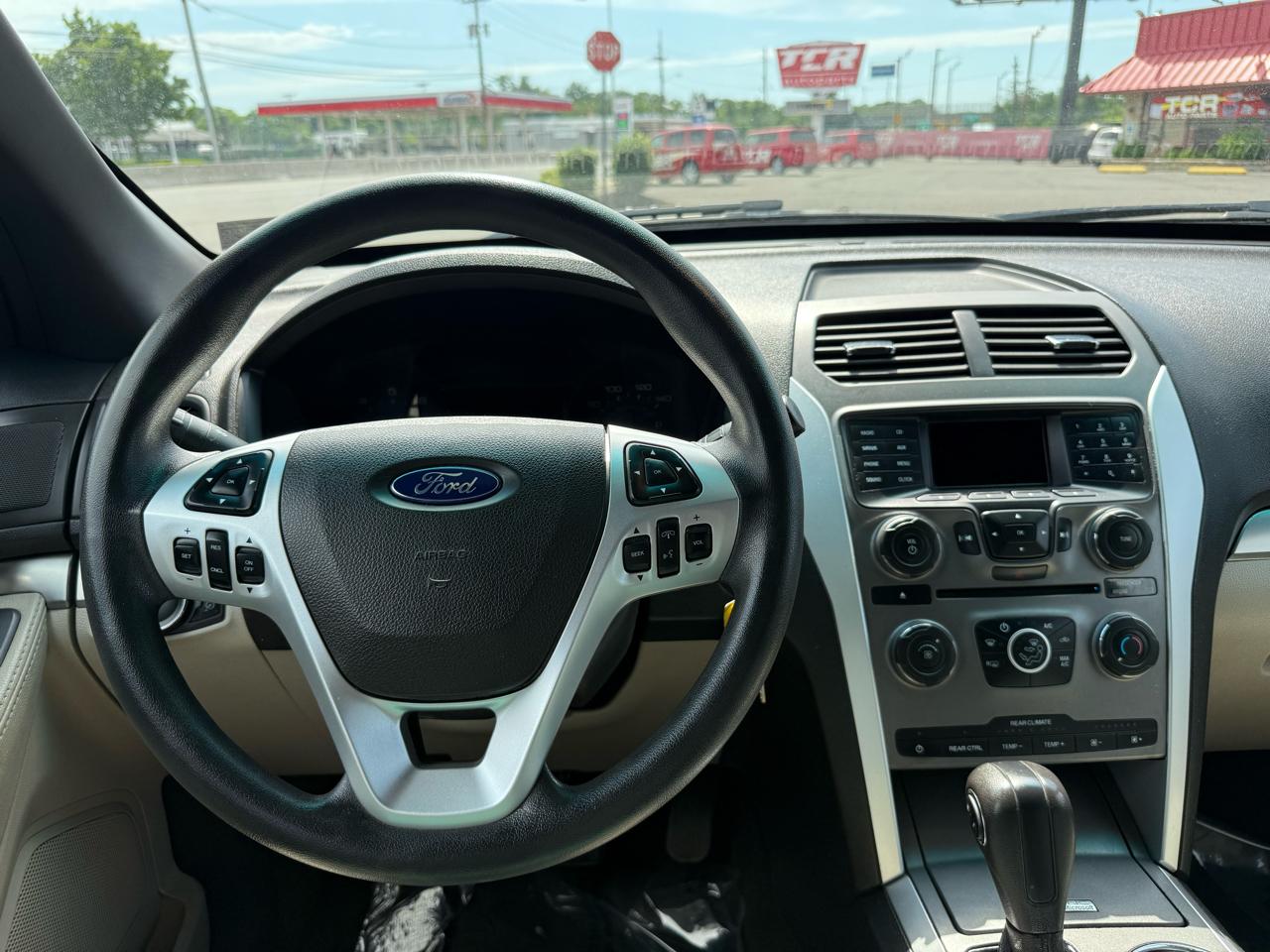 Ford Explorer Base 4WD 2013