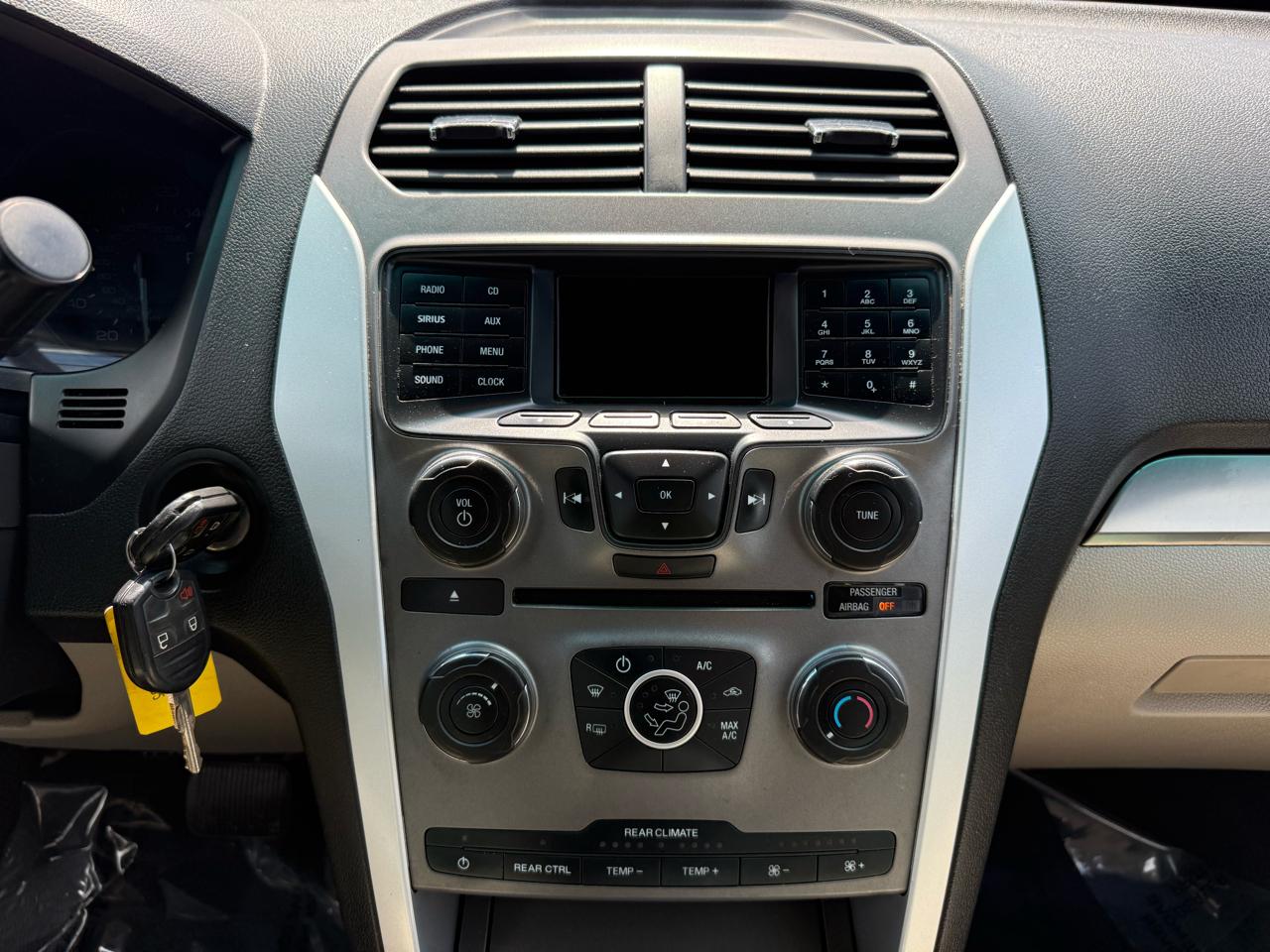 Ford Explorer Base 4WD 2013
