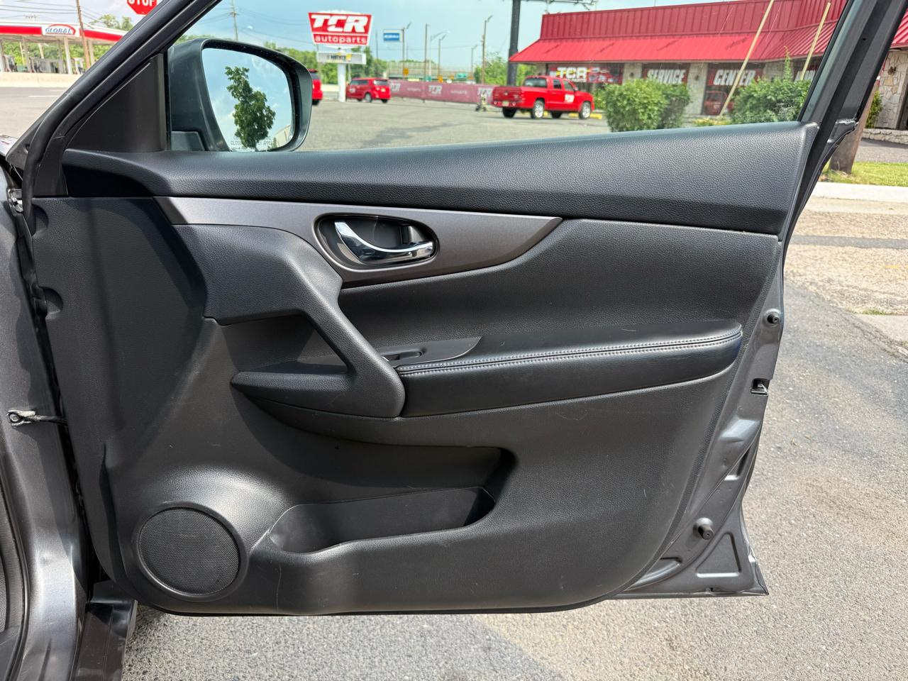 Nissan Rogue AWD SV 2014