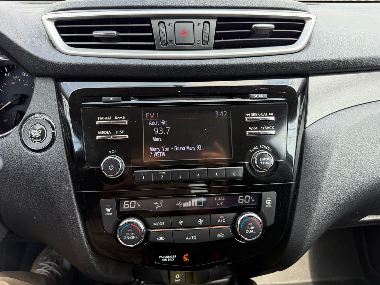 Nissan Rogue AWD SV 2014