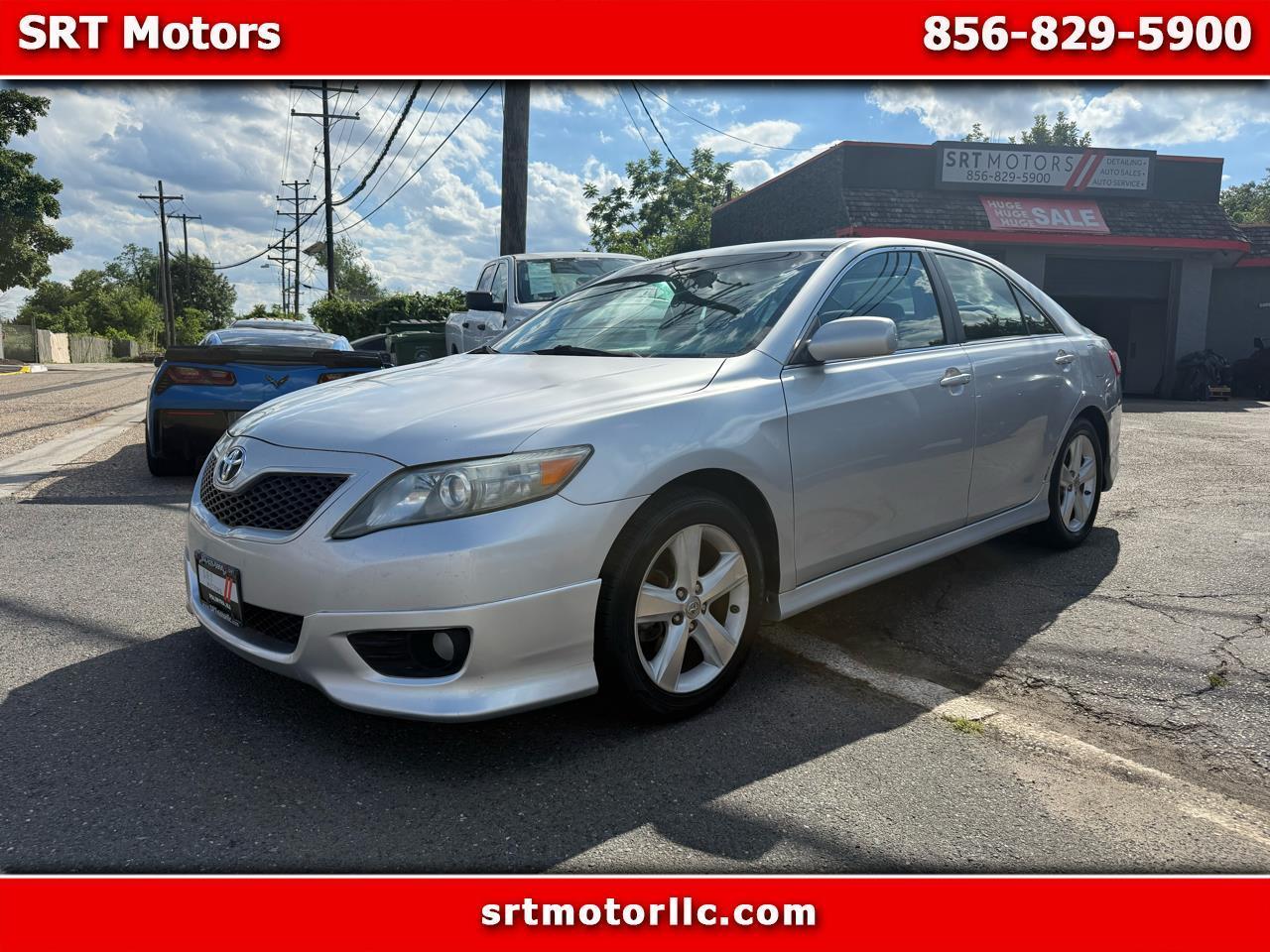 Toyota Camry 4dr Sdn SE Auto (Natl) 2011