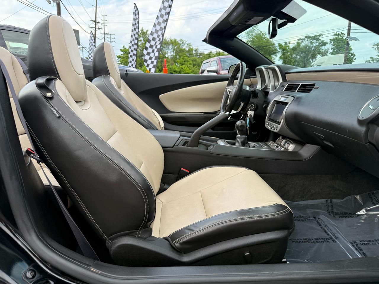 Chevrolet Camaro Convertible 2LT 2011