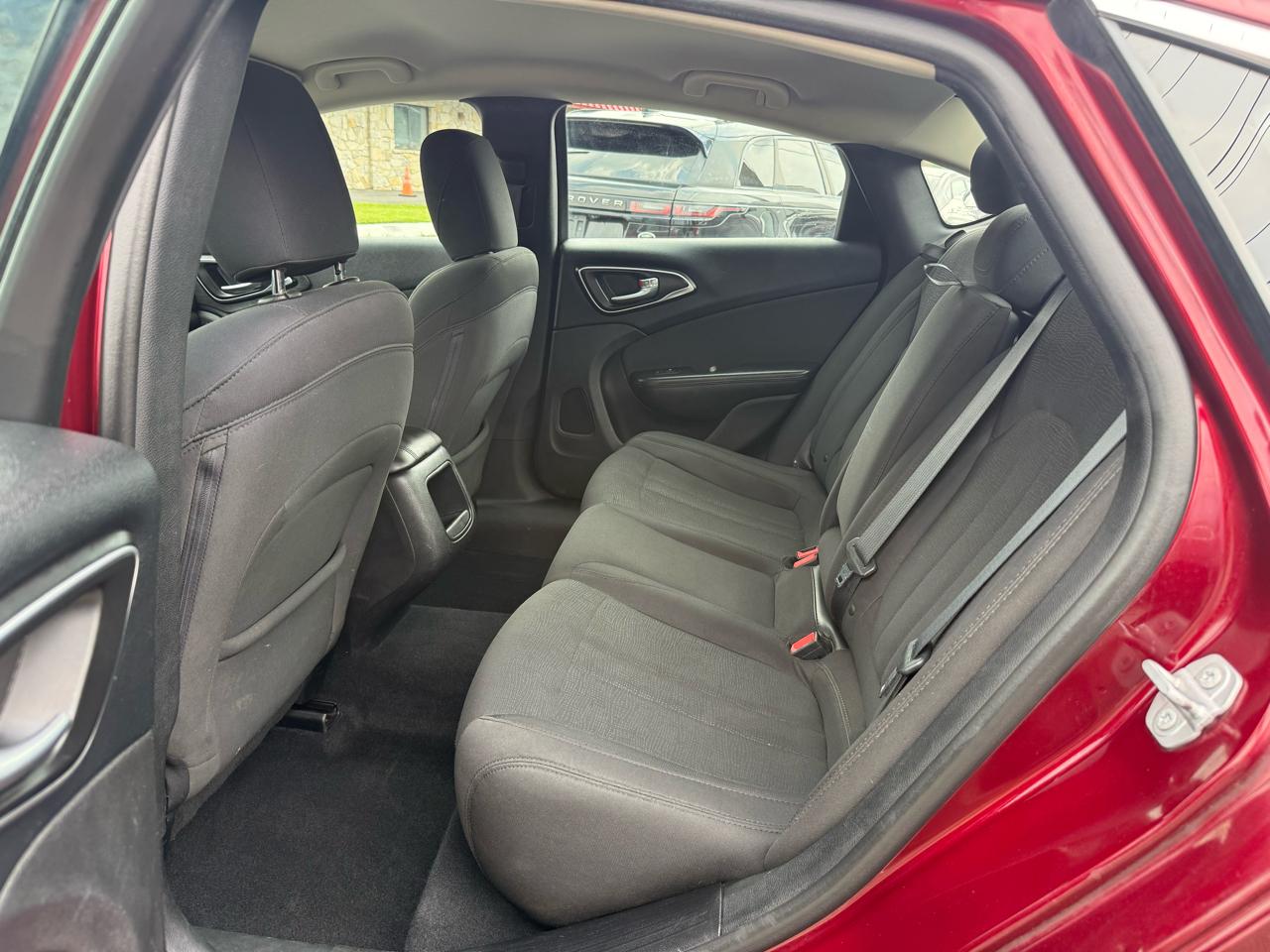 Chrysler 200 LX 2016