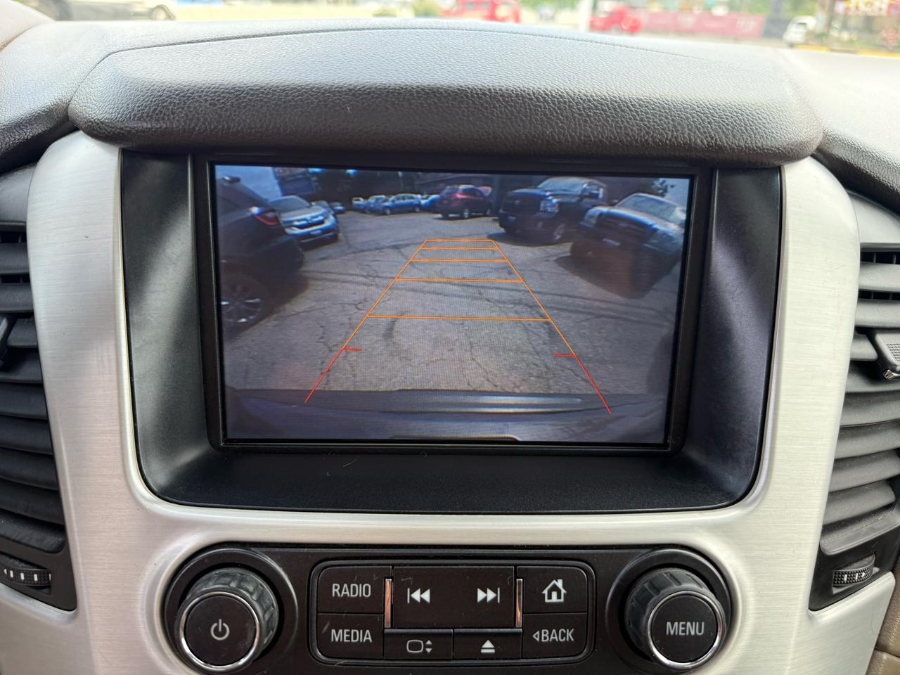 GMC Yukon XL SLT 1/2 Ton 4WD 2015