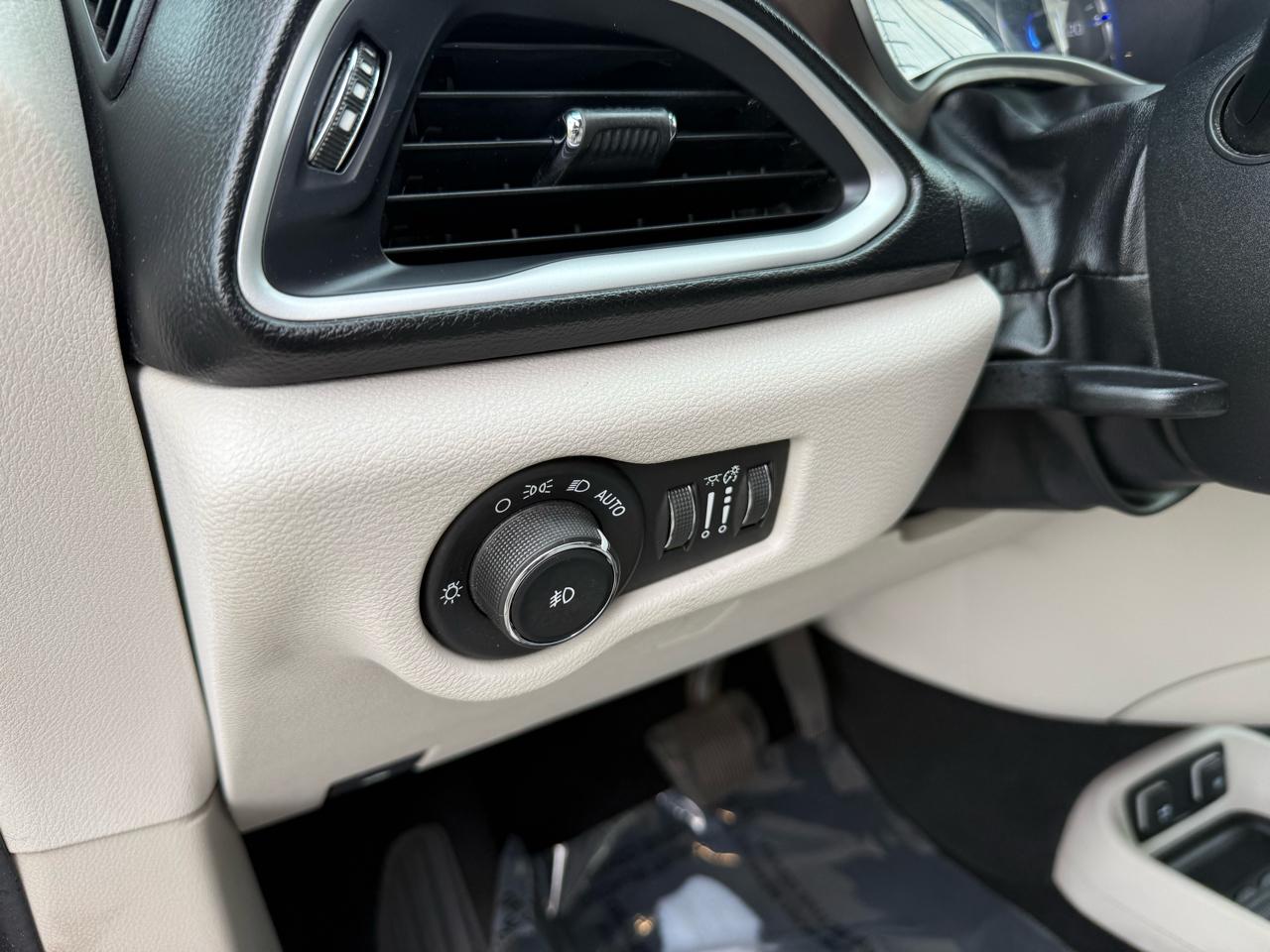 Chrysler Pacifica Touring-L 2017