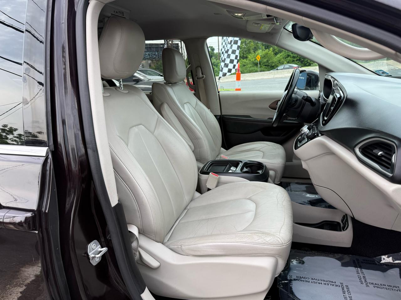 Chrysler Pacifica Touring-L 2017