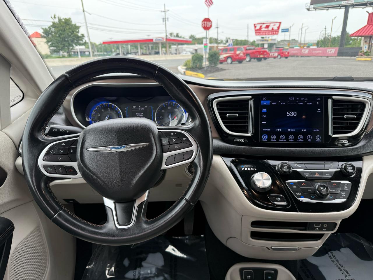 Chrysler Pacifica Touring-L 2017