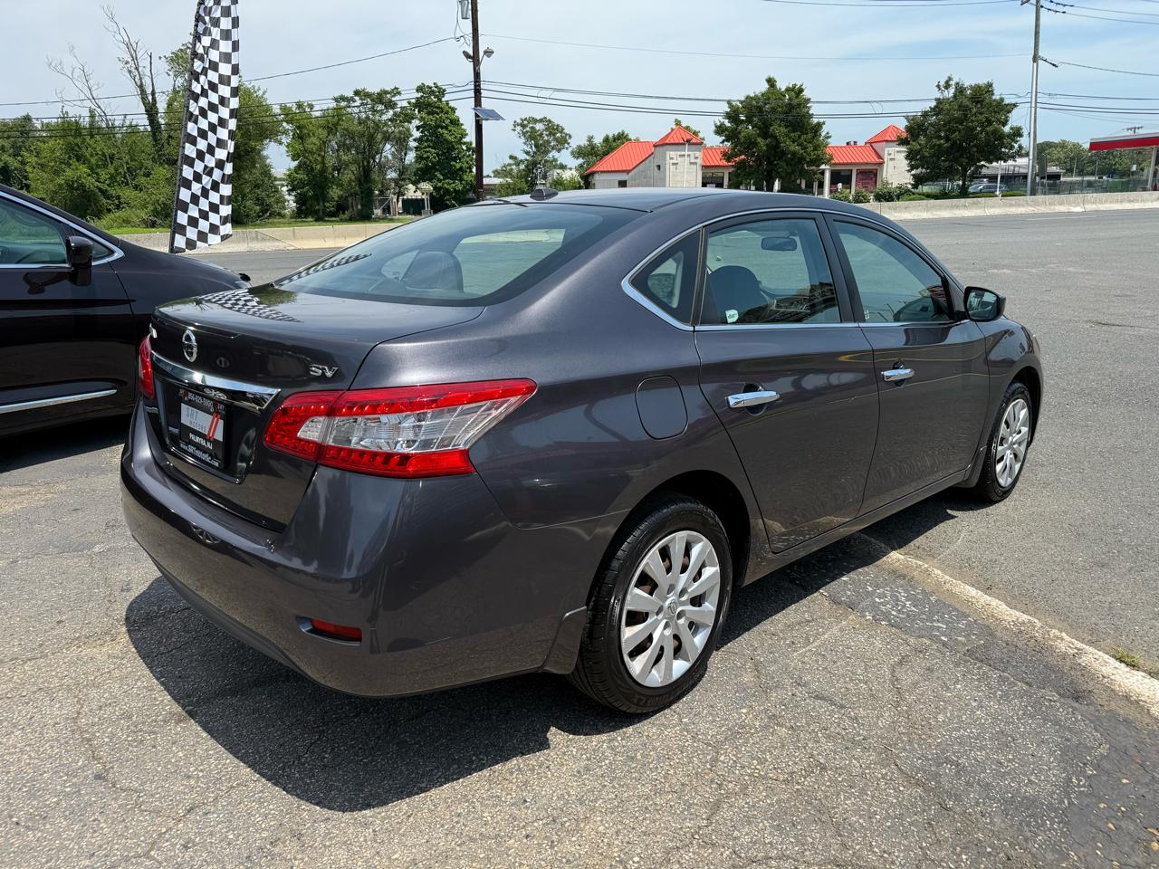Nissan Sentra SV 4D Sedan 2015