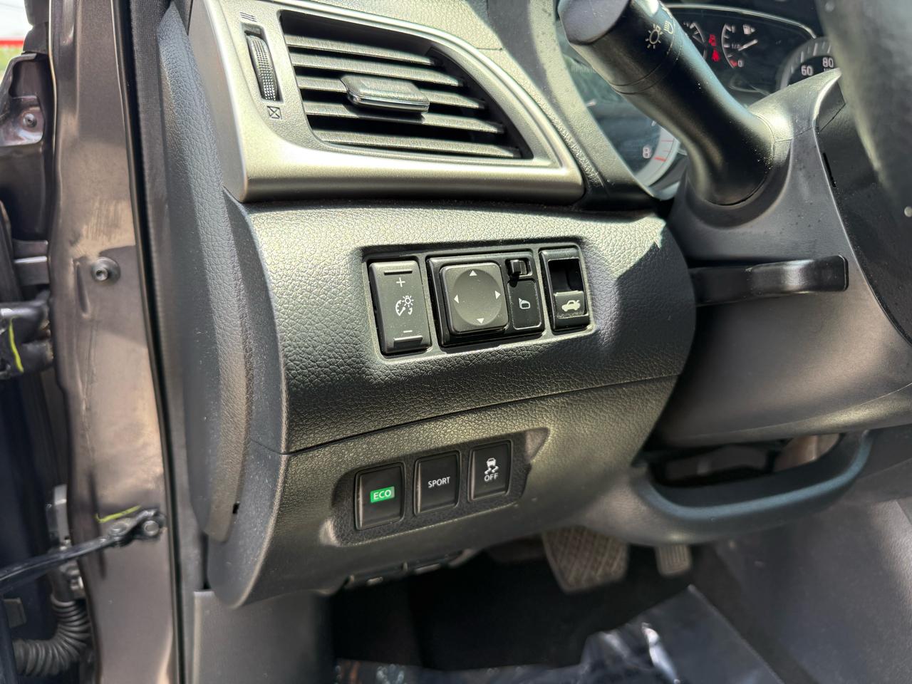 Nissan Sentra SV 4D Sedan 2015