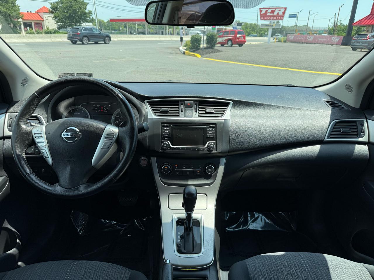 Nissan Sentra SV 4D Sedan 2015
