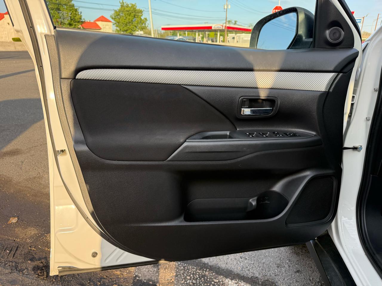 Mitsubishi Outlander SEL AWD 2018