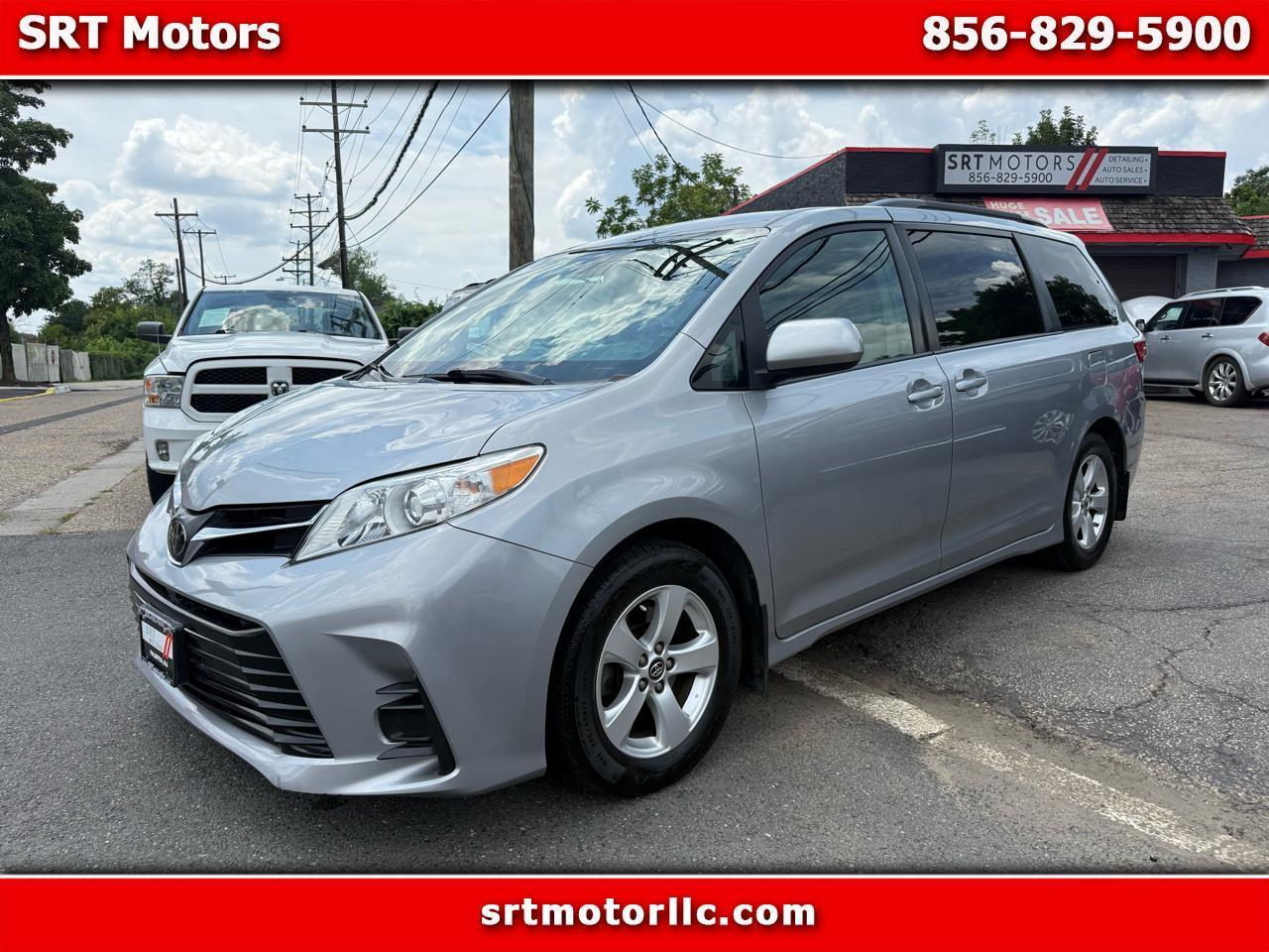Toyota Sienna LE 8-Passenger 2018