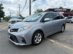 2018 Toyota Sienna 