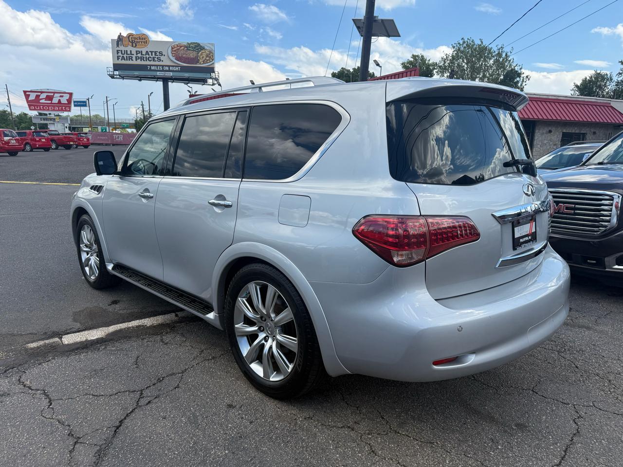 Infiniti QX56 4WD 2012