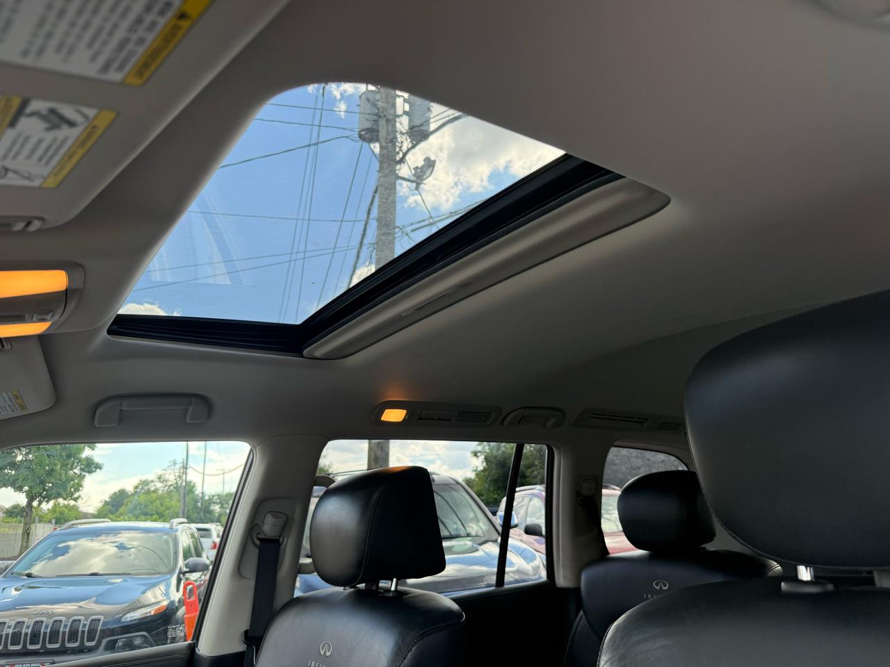 Infiniti QX56 4WD 2012