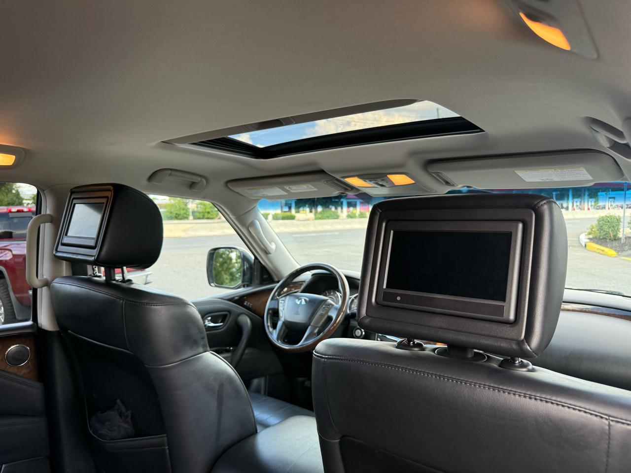 Infiniti QX56 4WD 2012