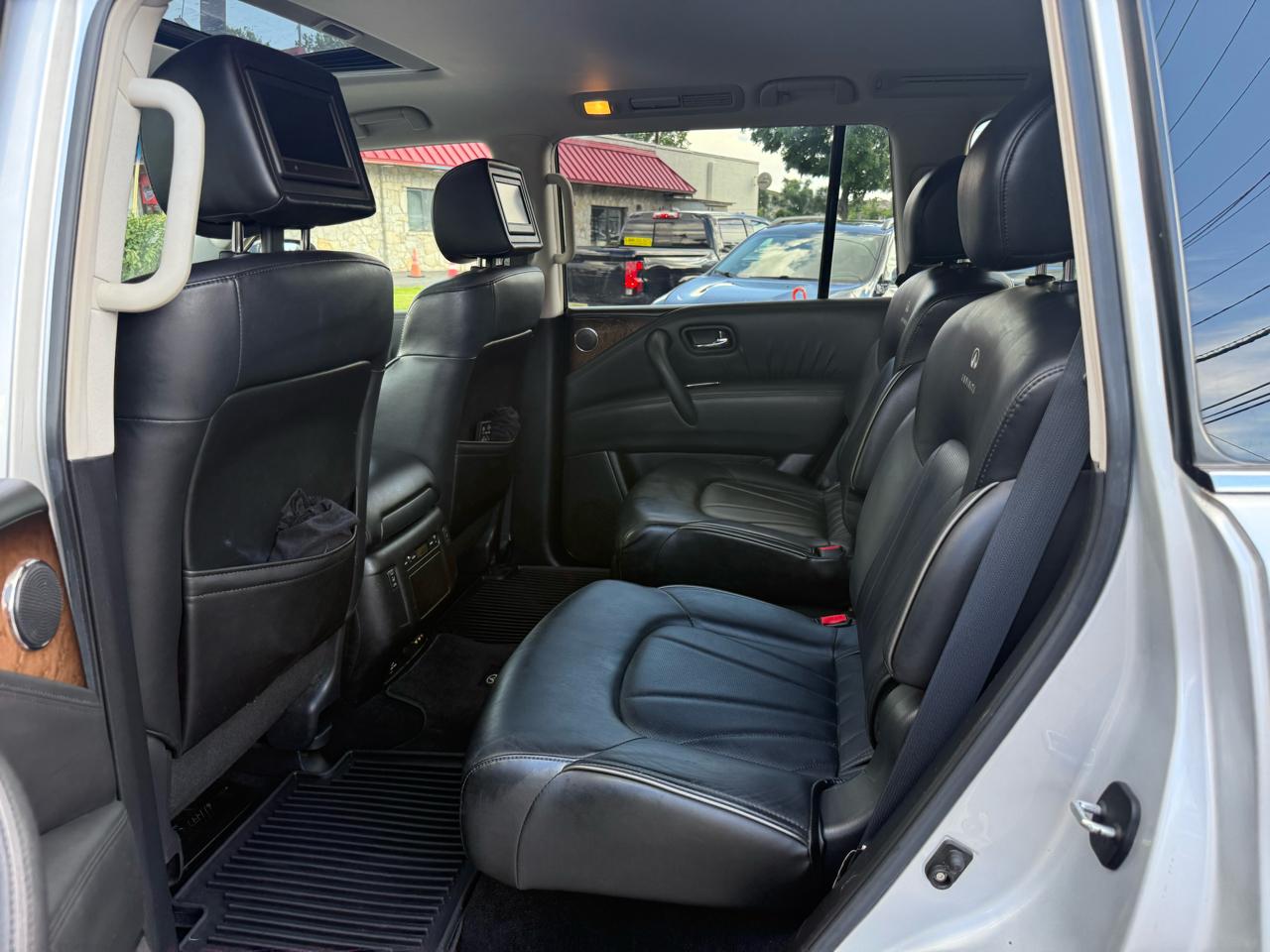 Infiniti QX56 4WD 2012