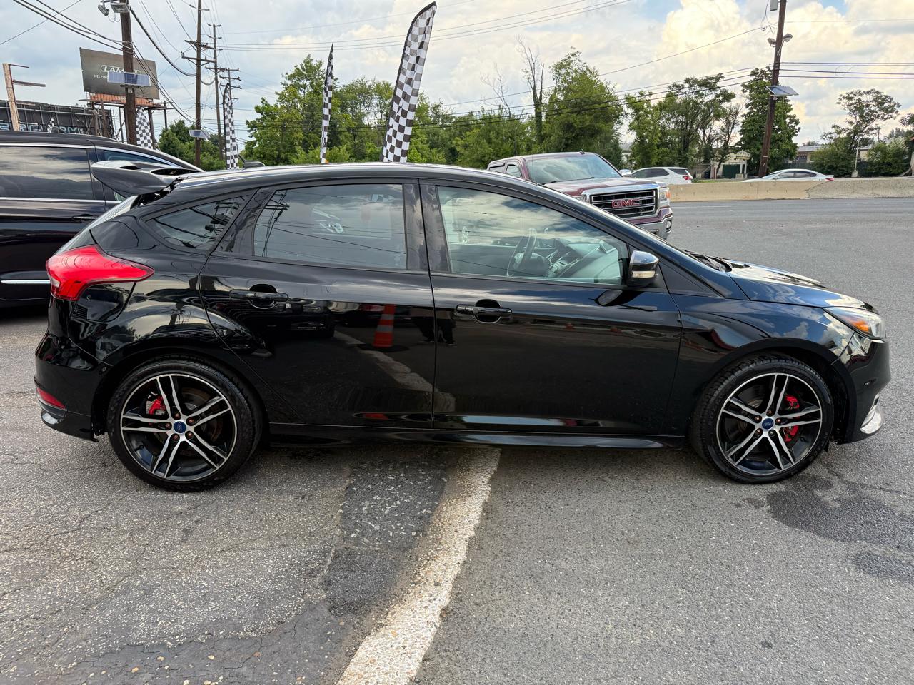 Ford Focus ST Hatch 2016
