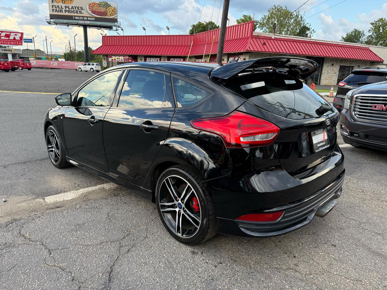 Ford Focus ST Hatch 2016