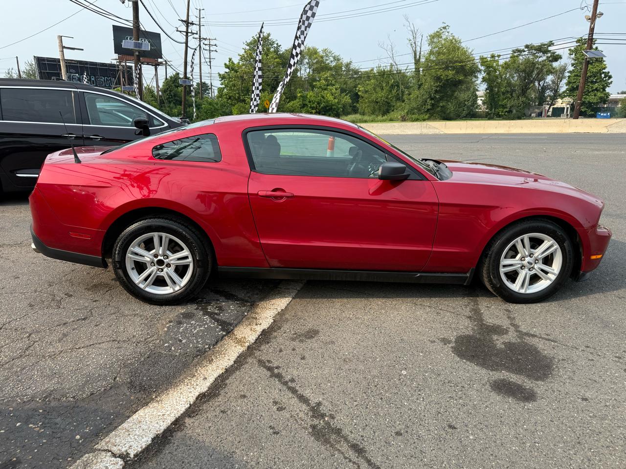 Ford Mustang V6 Coupe 2010
