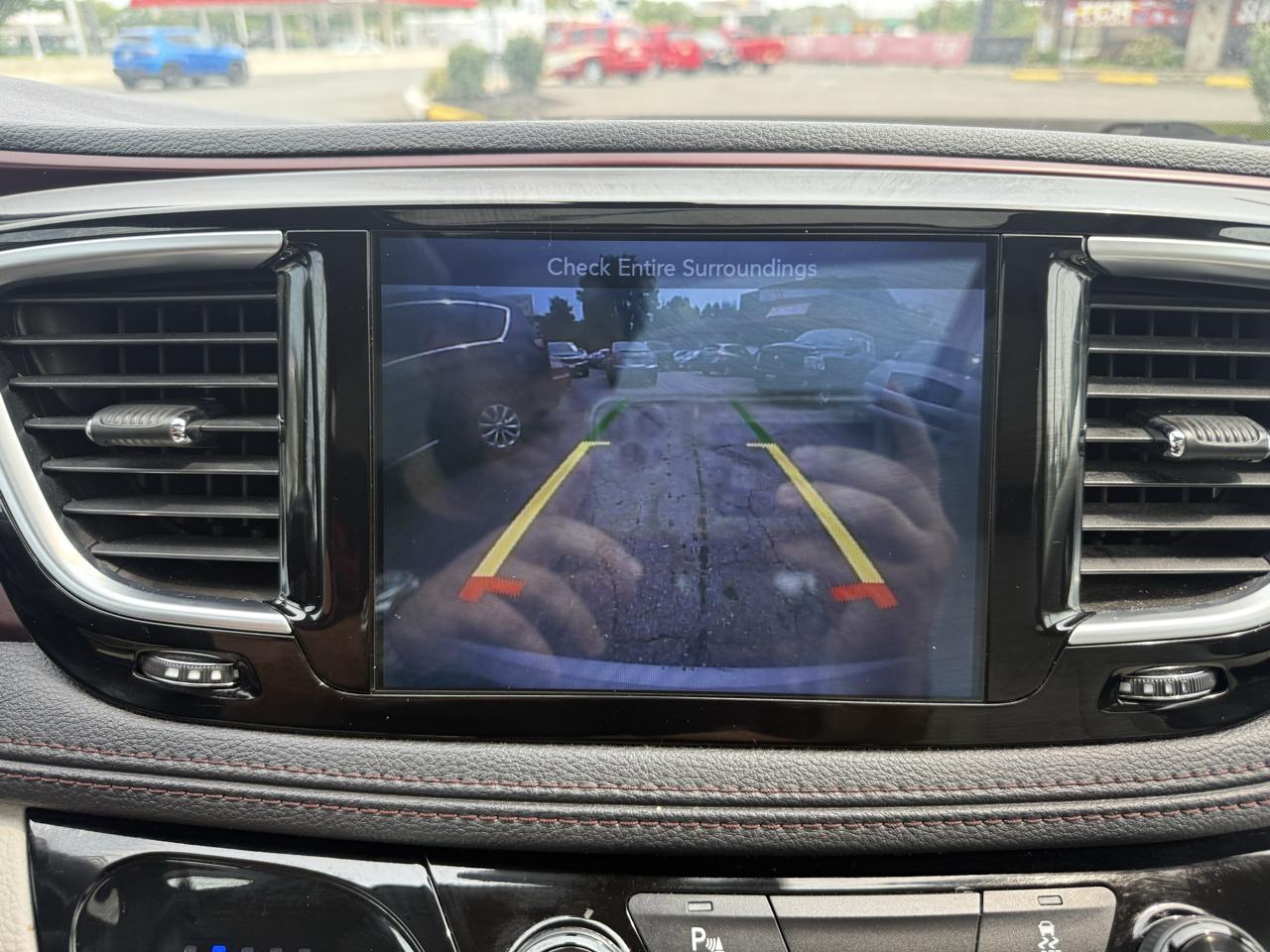 Chrysler Pacifica Limited 2017