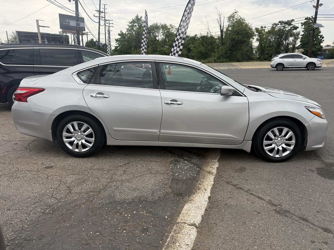 Nissan Altima 2.5 SV 2017