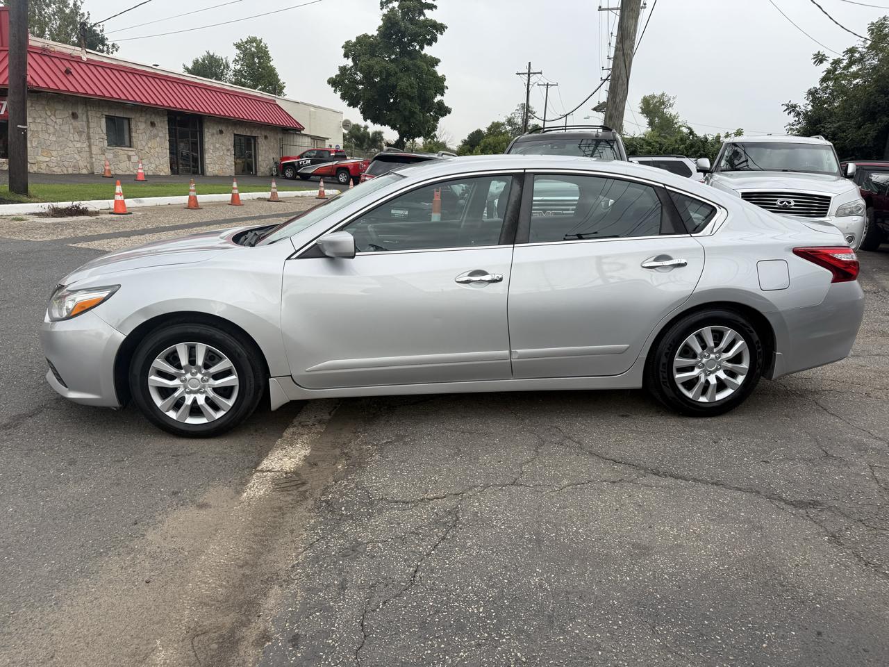 Nissan Altima 2.5 SV 2017