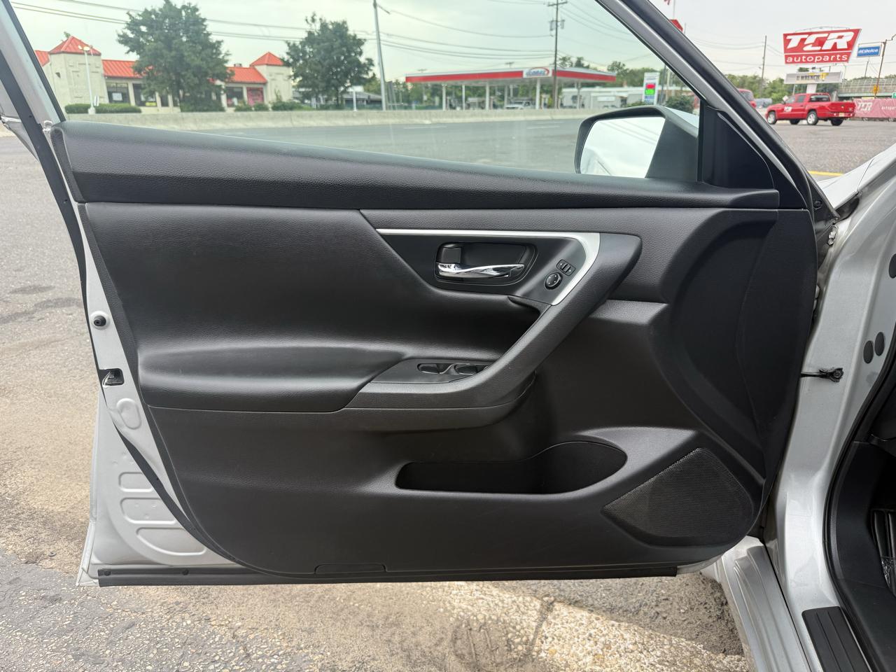 Nissan Altima 2.5 SV 2017