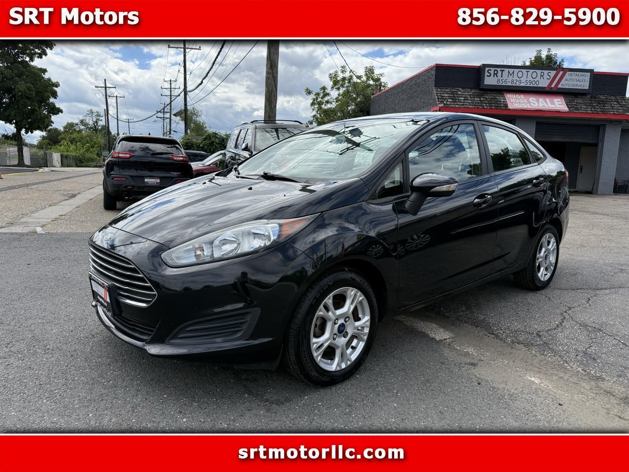 Ford Fiesta SE Sedan 2015