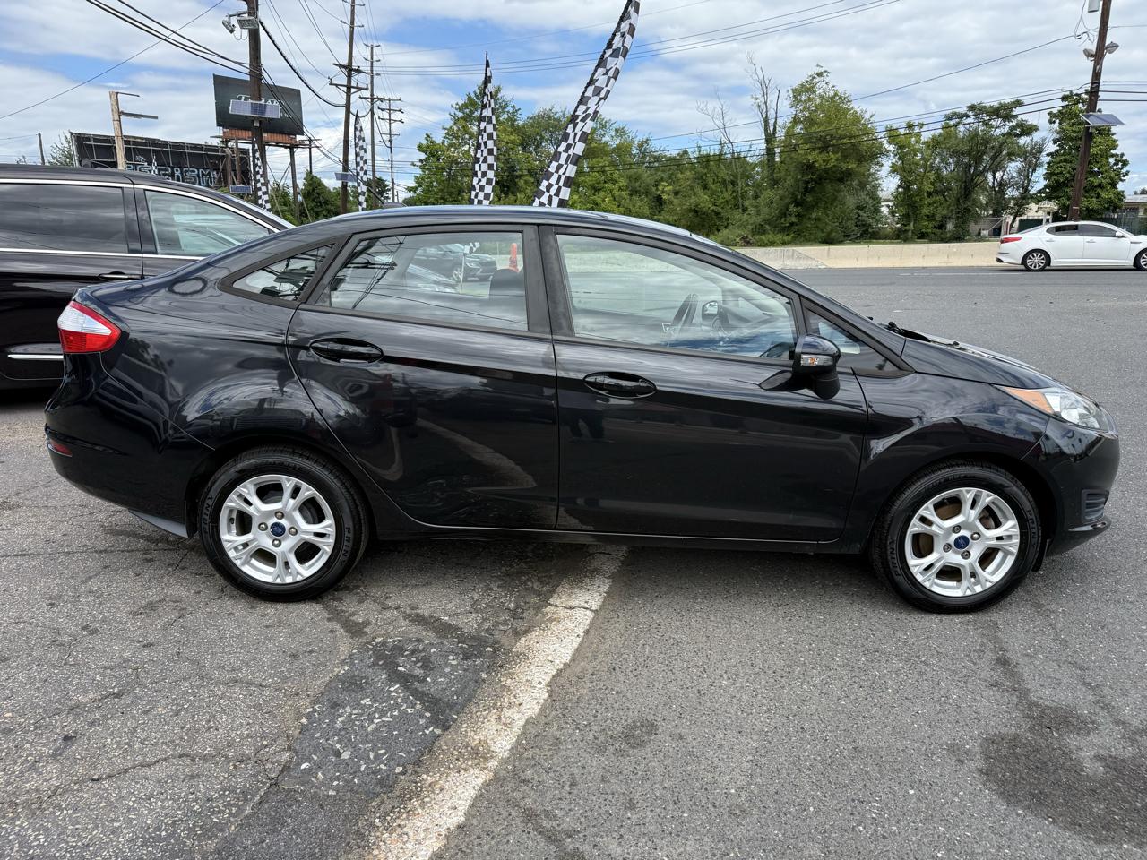 Ford Fiesta SE Sedan 2015