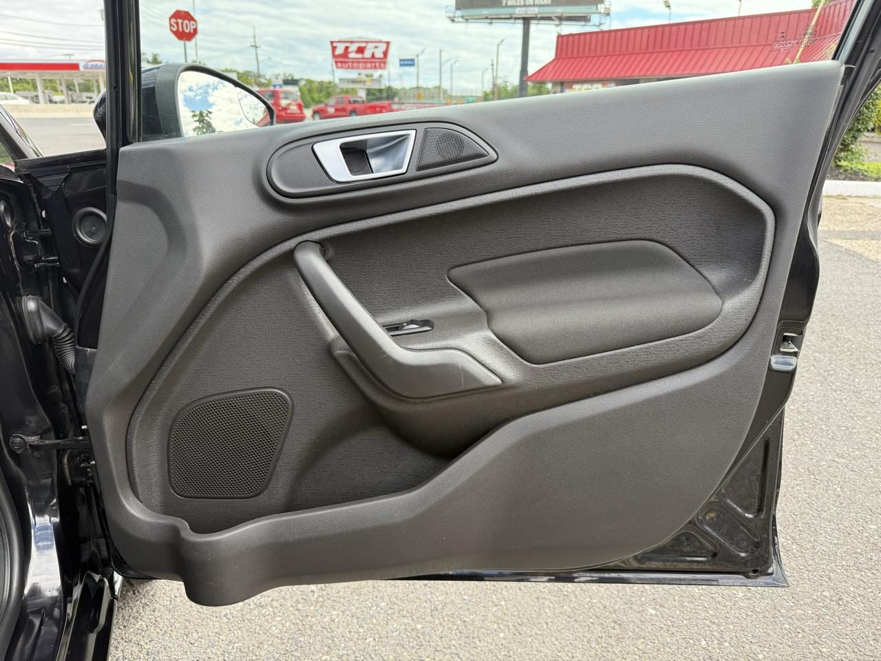 Ford Fiesta SE Sedan 2015