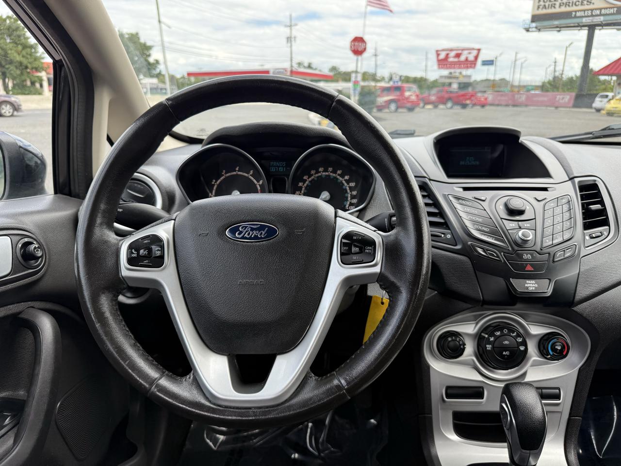 Ford Fiesta SE Sedan 2015