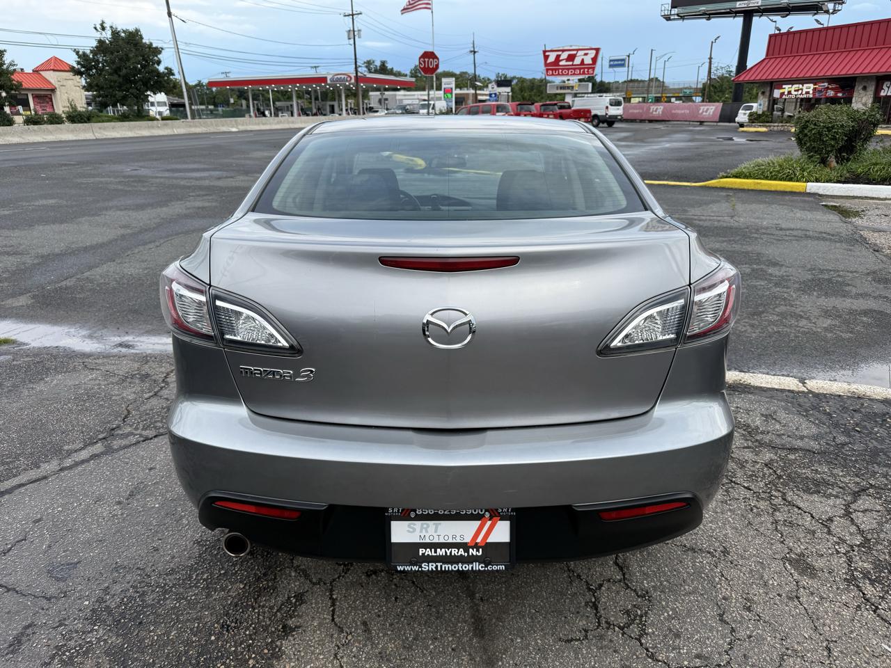 Mazda MAZDA3 i Touring 4-door 2011