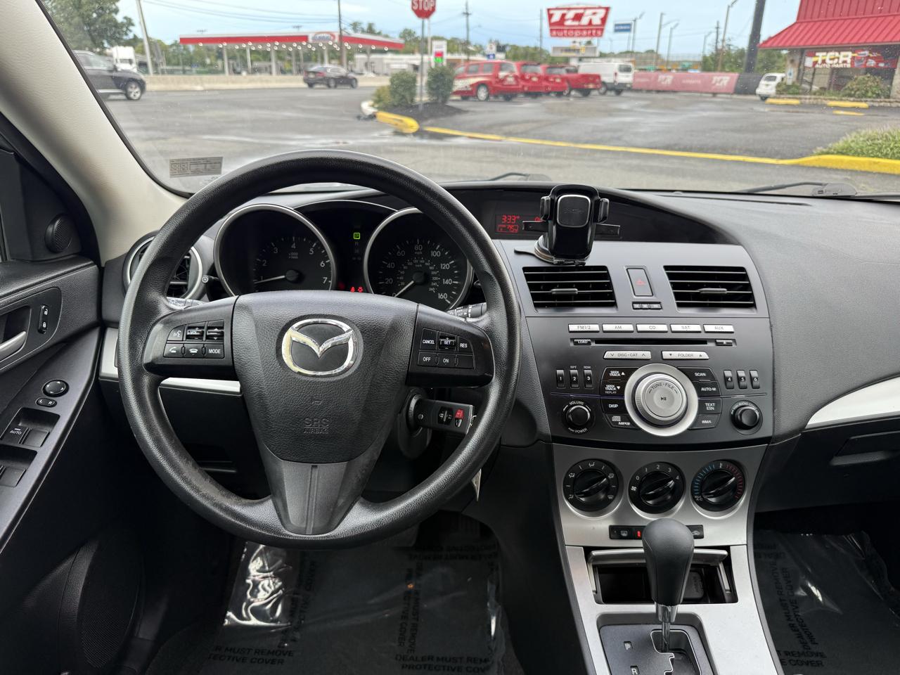 Mazda MAZDA3 i Touring 4-door 2011