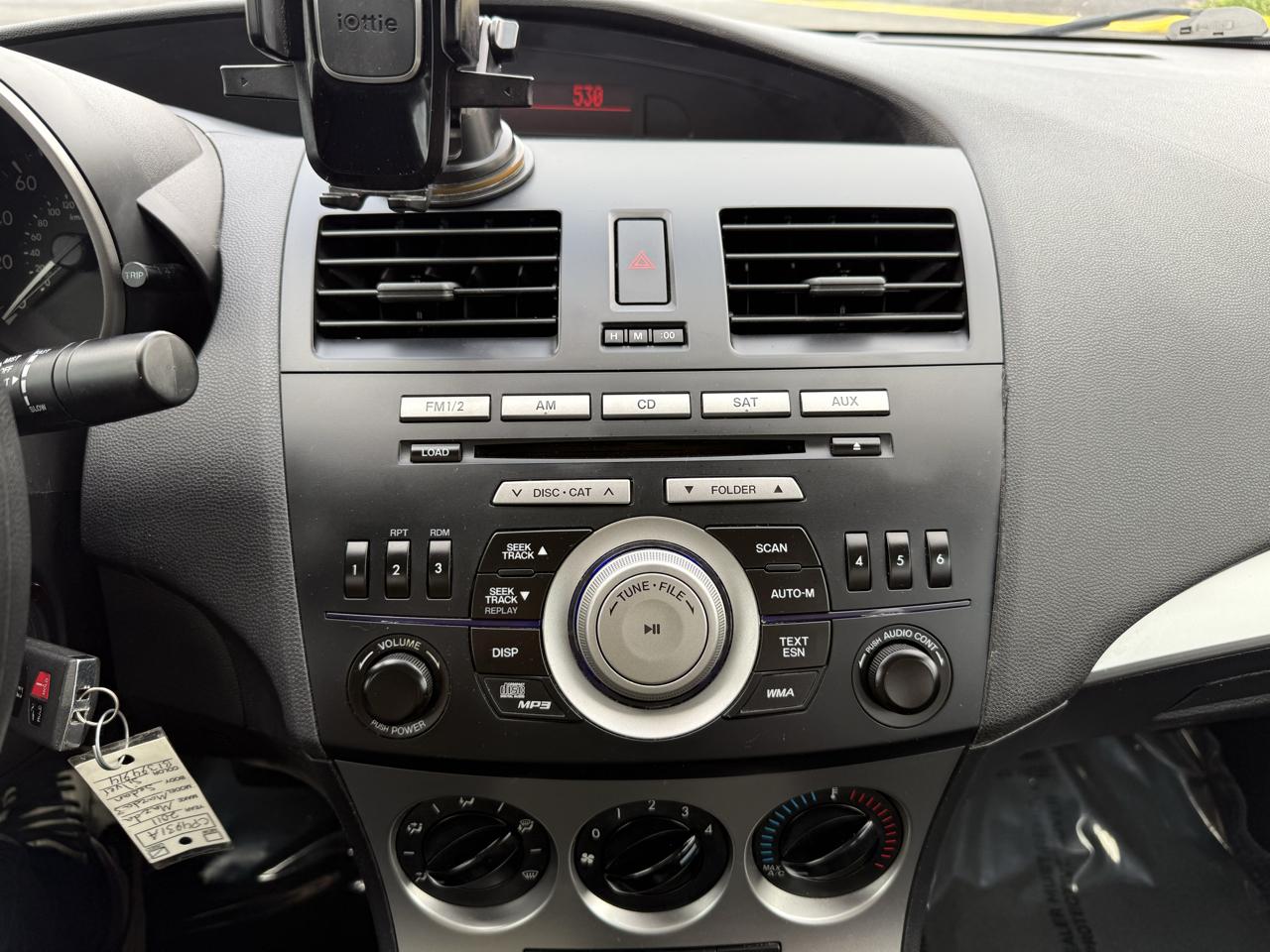 Mazda MAZDA3 i Touring 4-door 2011